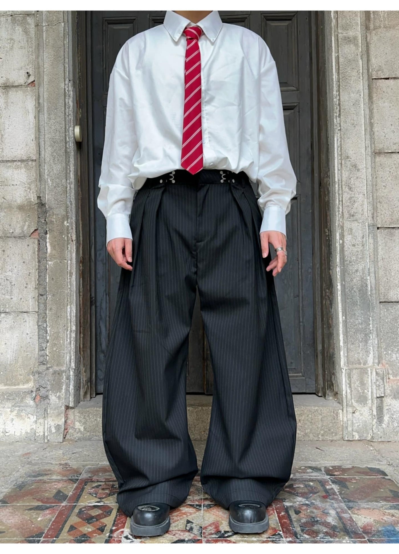 Vertical Stripes Pleated Baggy Pants