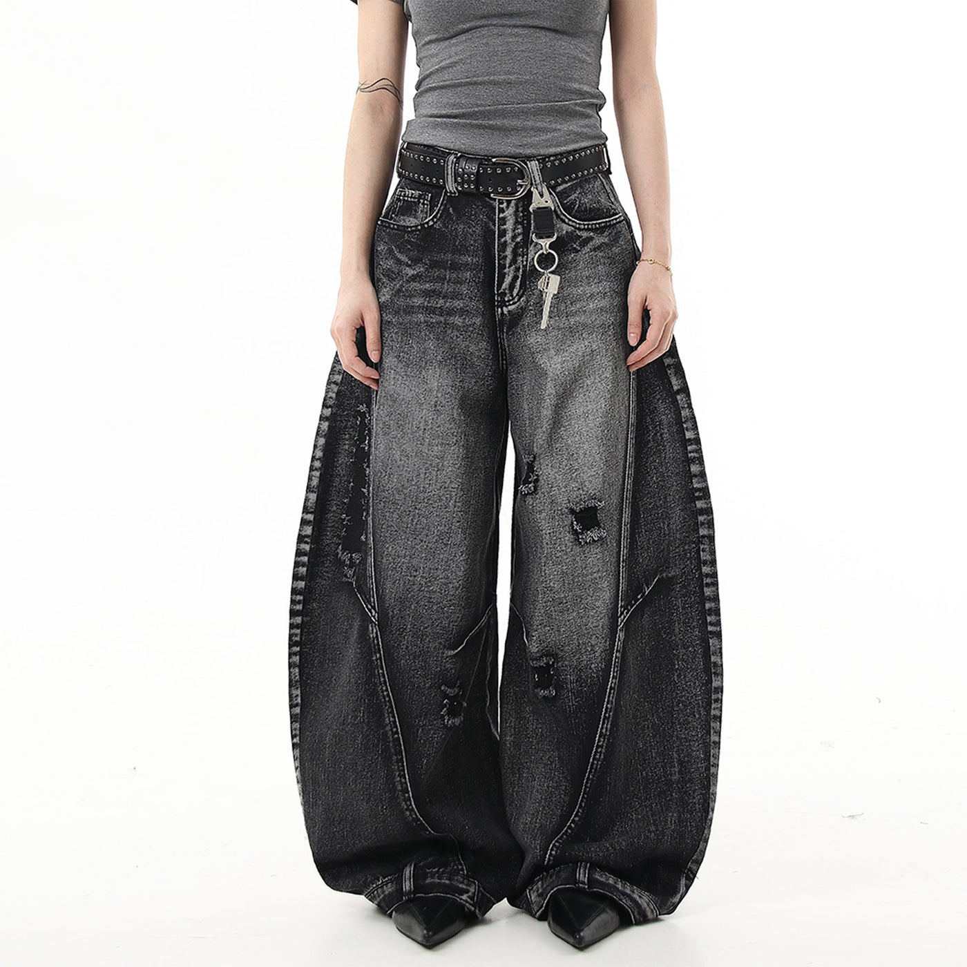Distressed Spots Loose Jeans