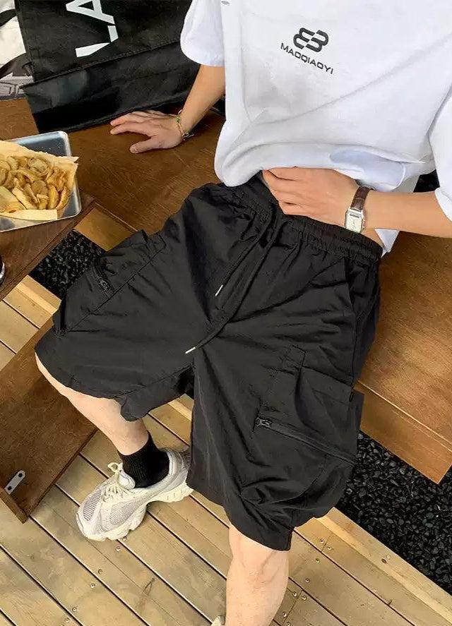 Side Zipped Pockets Gartered Shorts