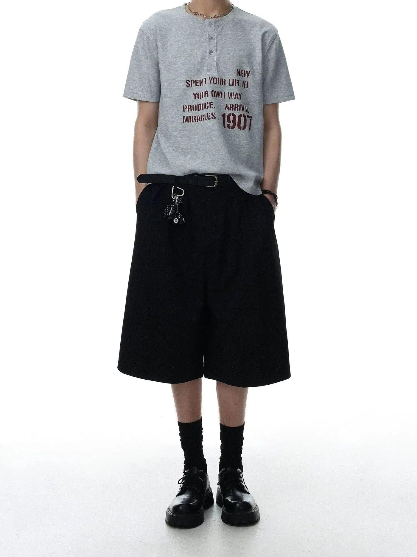 Boxy Fit Pleated Suit Shorts