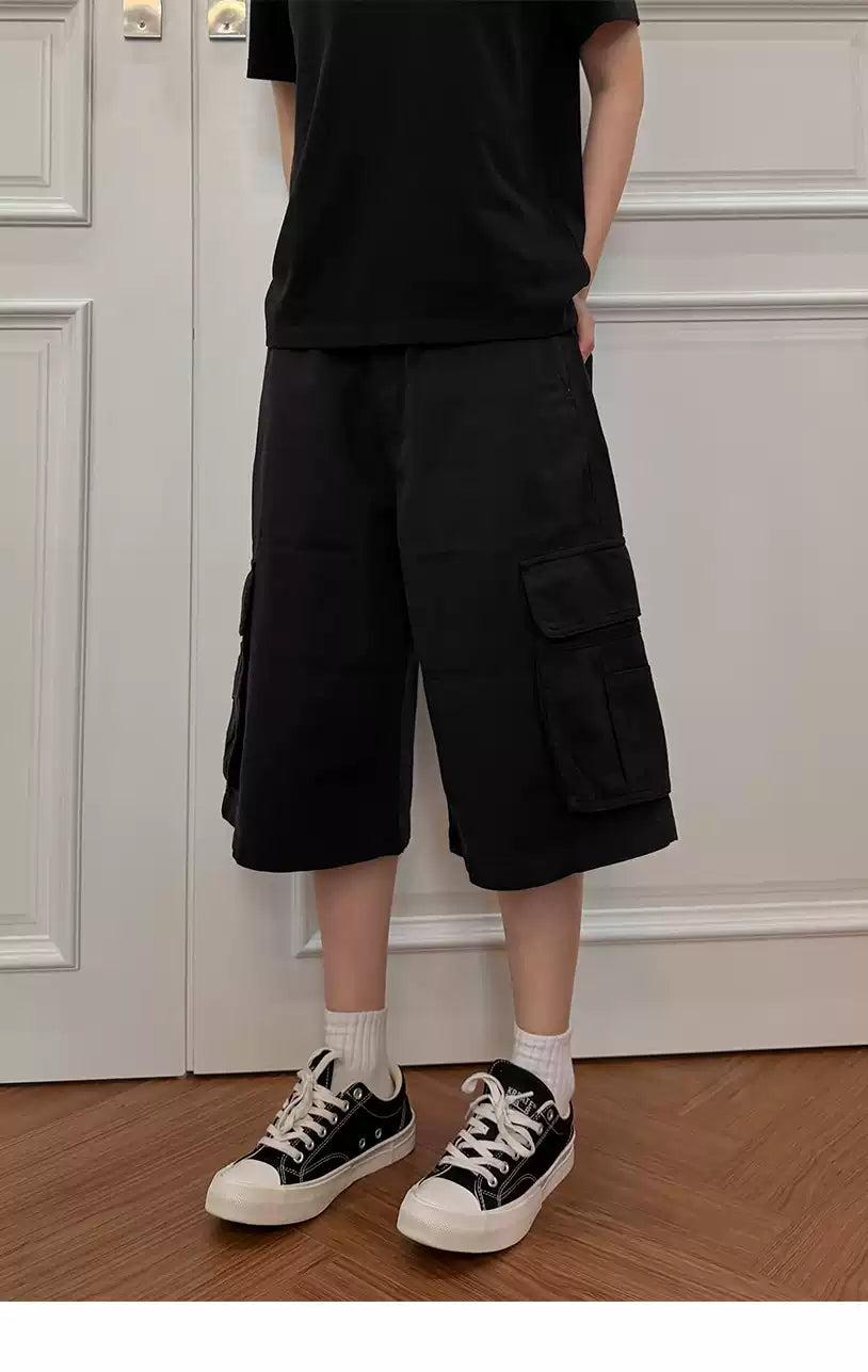 Classic Mid-Length Cargo Shorts