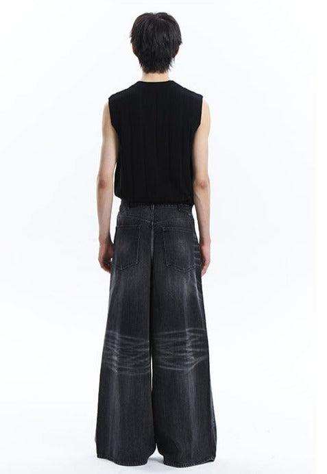 Whisker Emphasis Wide Cut Jeans