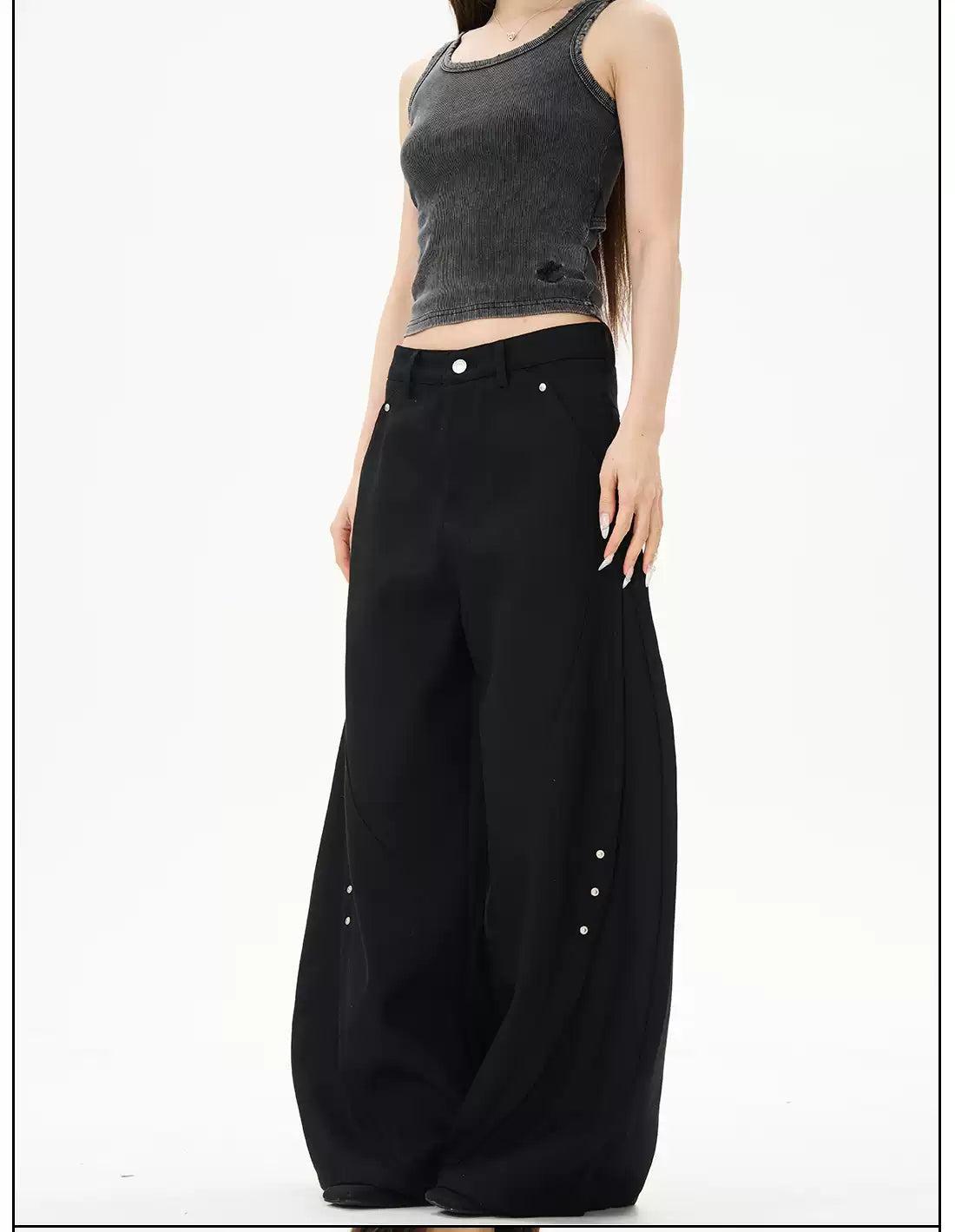 Buttoned Drape Scimitar Pants