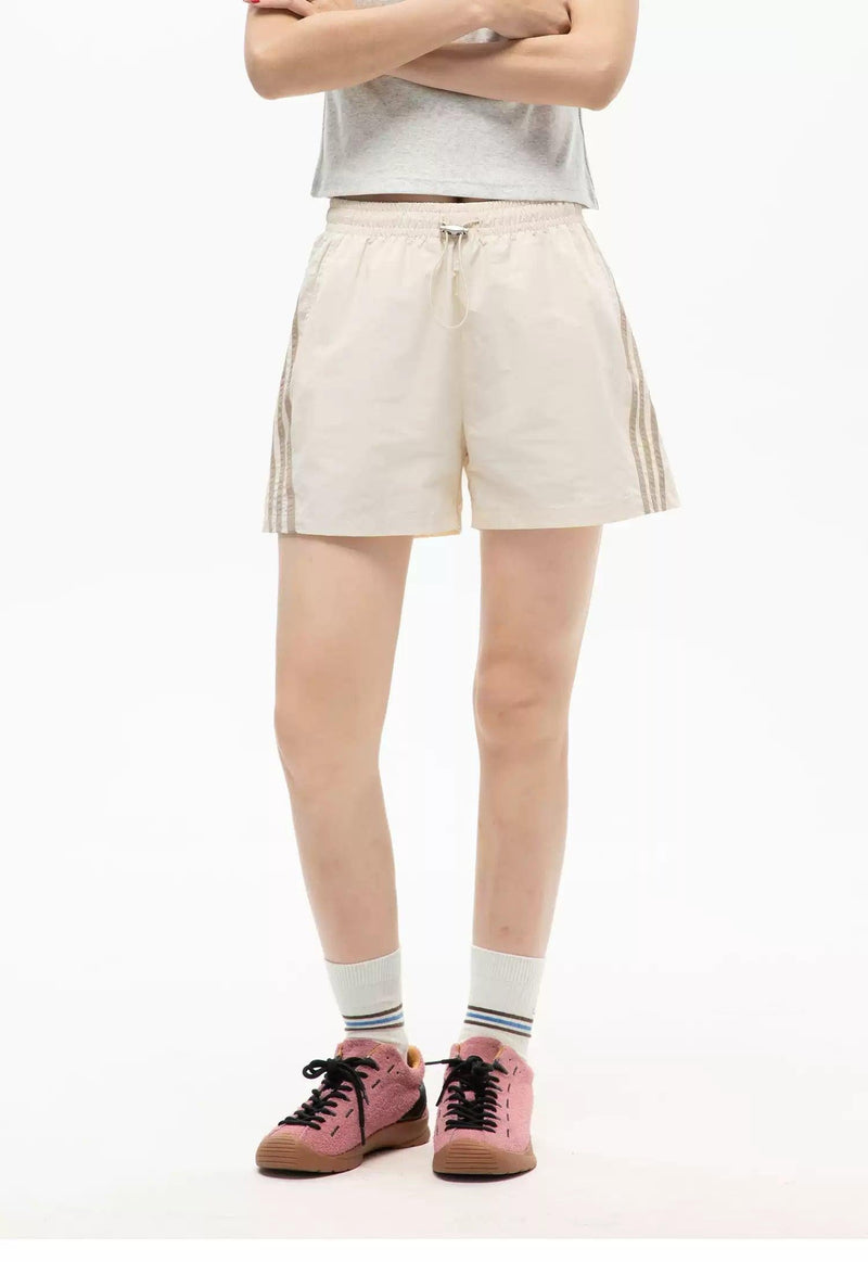 Adjustable String Contrast Striped Shorts