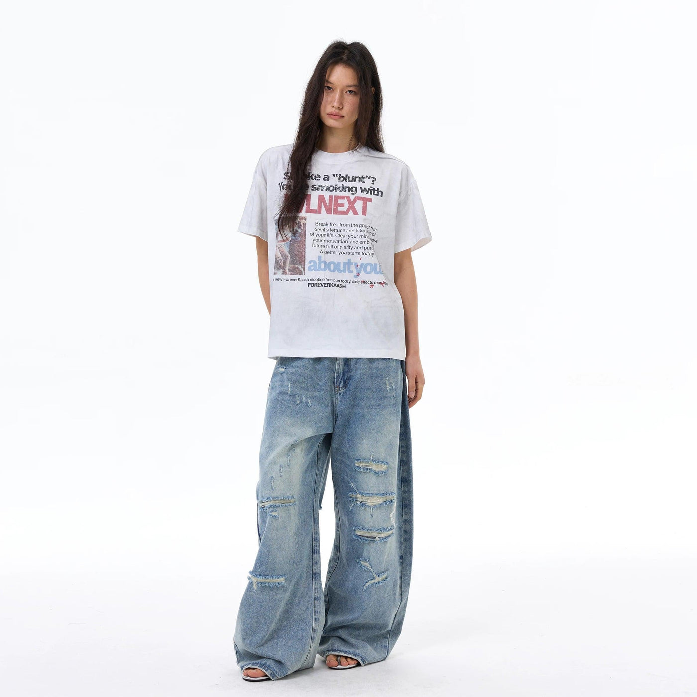 Distressed Faded Curved Jeans