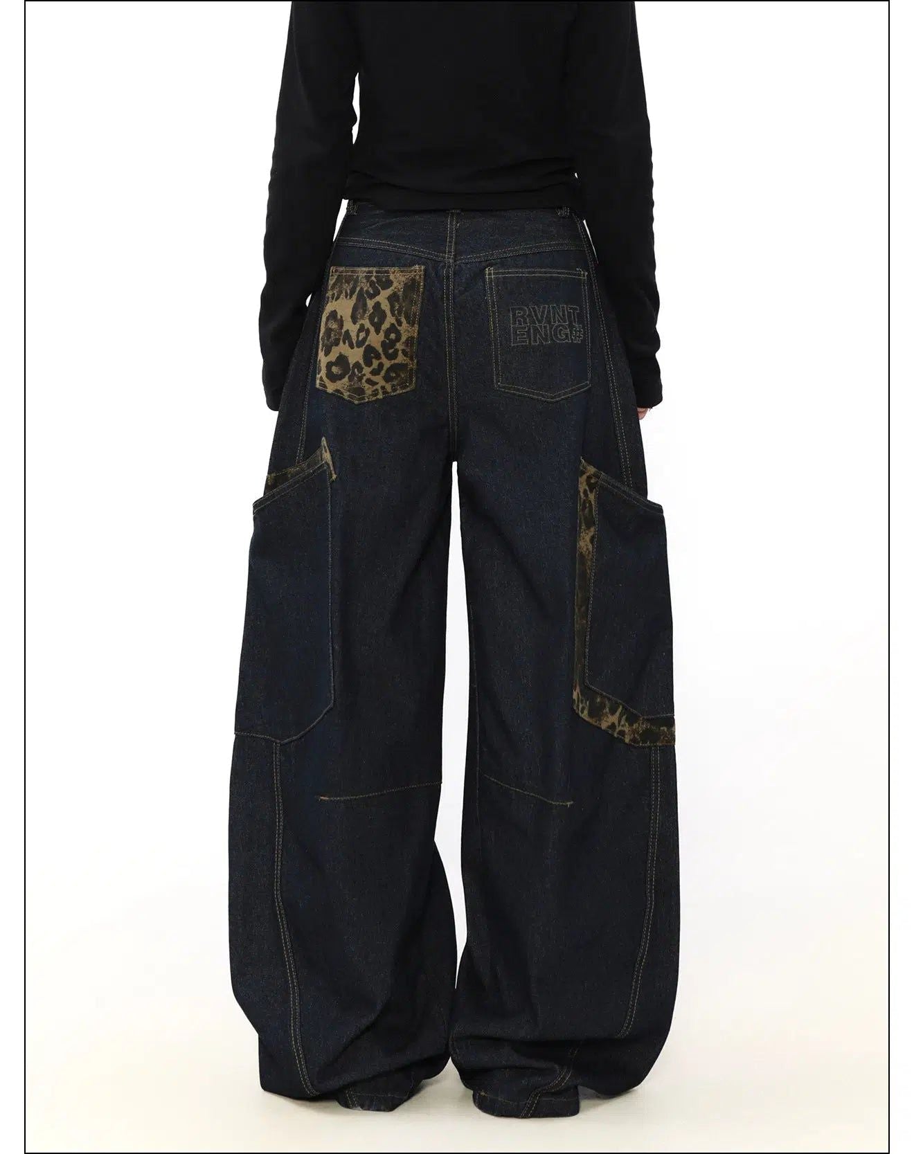 Multi-Pocket Leopard Print Baggy Jeans