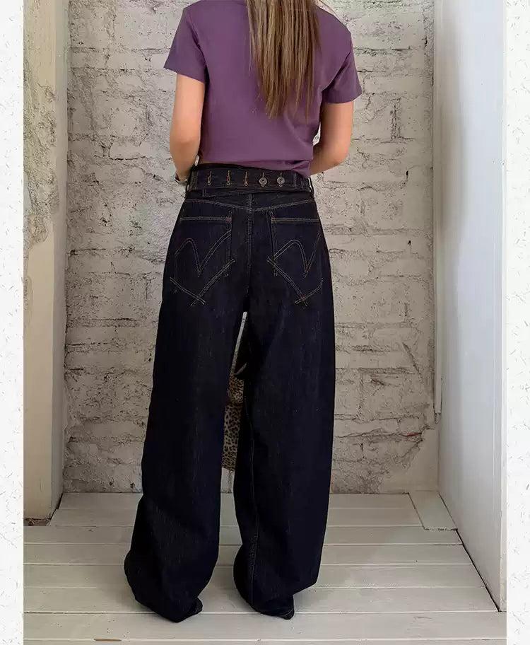 Buttoned Belt Strap Barrel Jeans