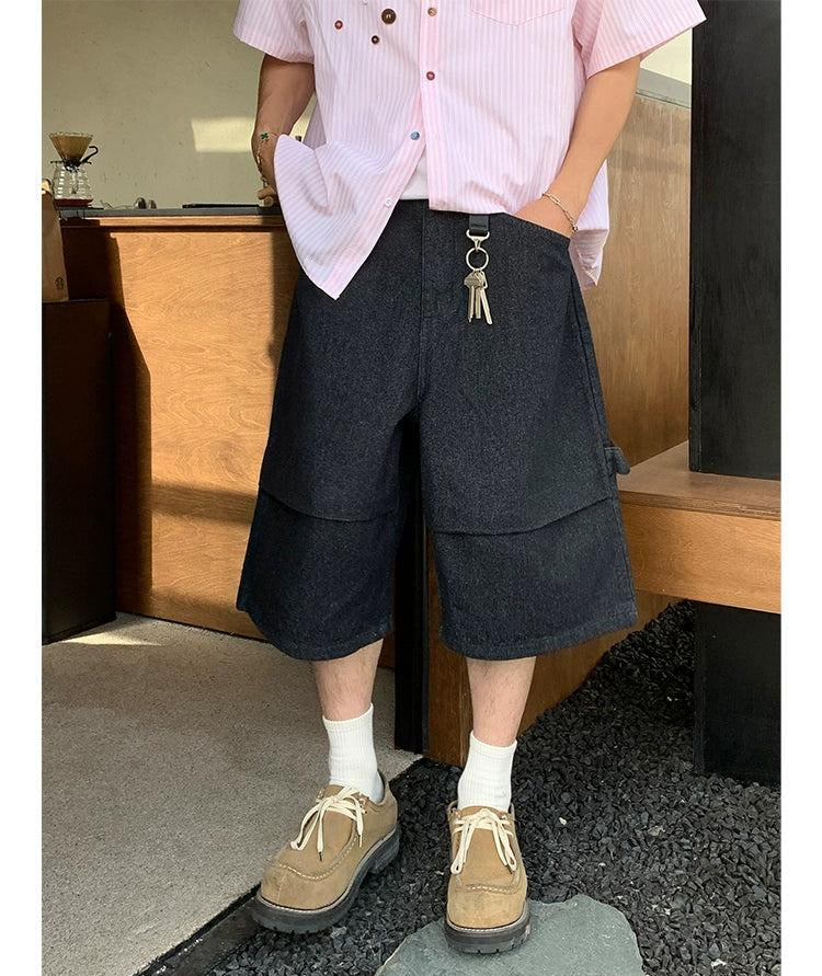 Neat Side Pockets Denim Shorts