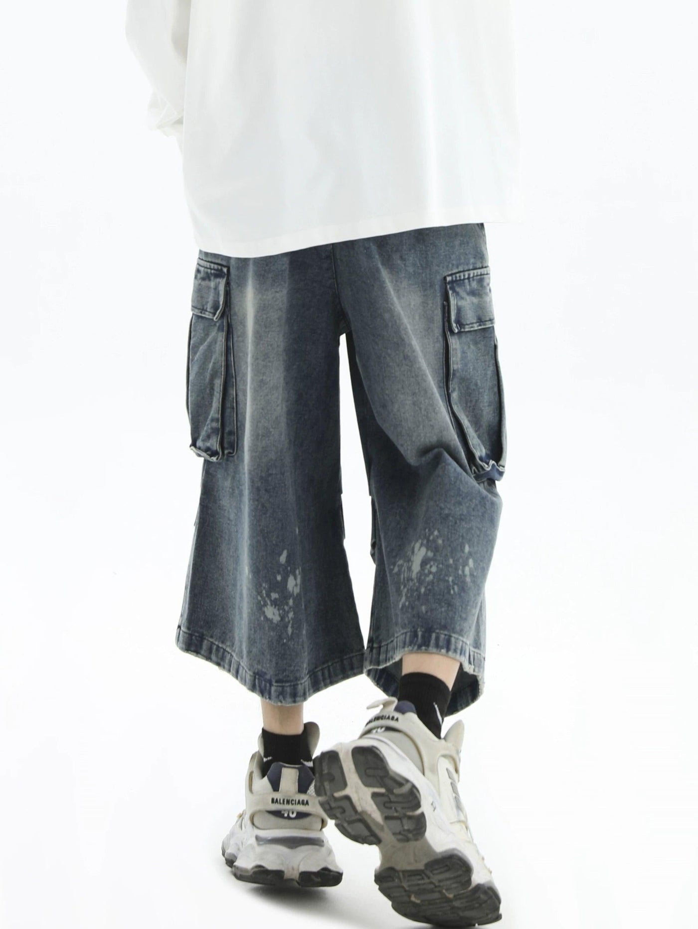 Faded Pleats Cargo Denim Shorts