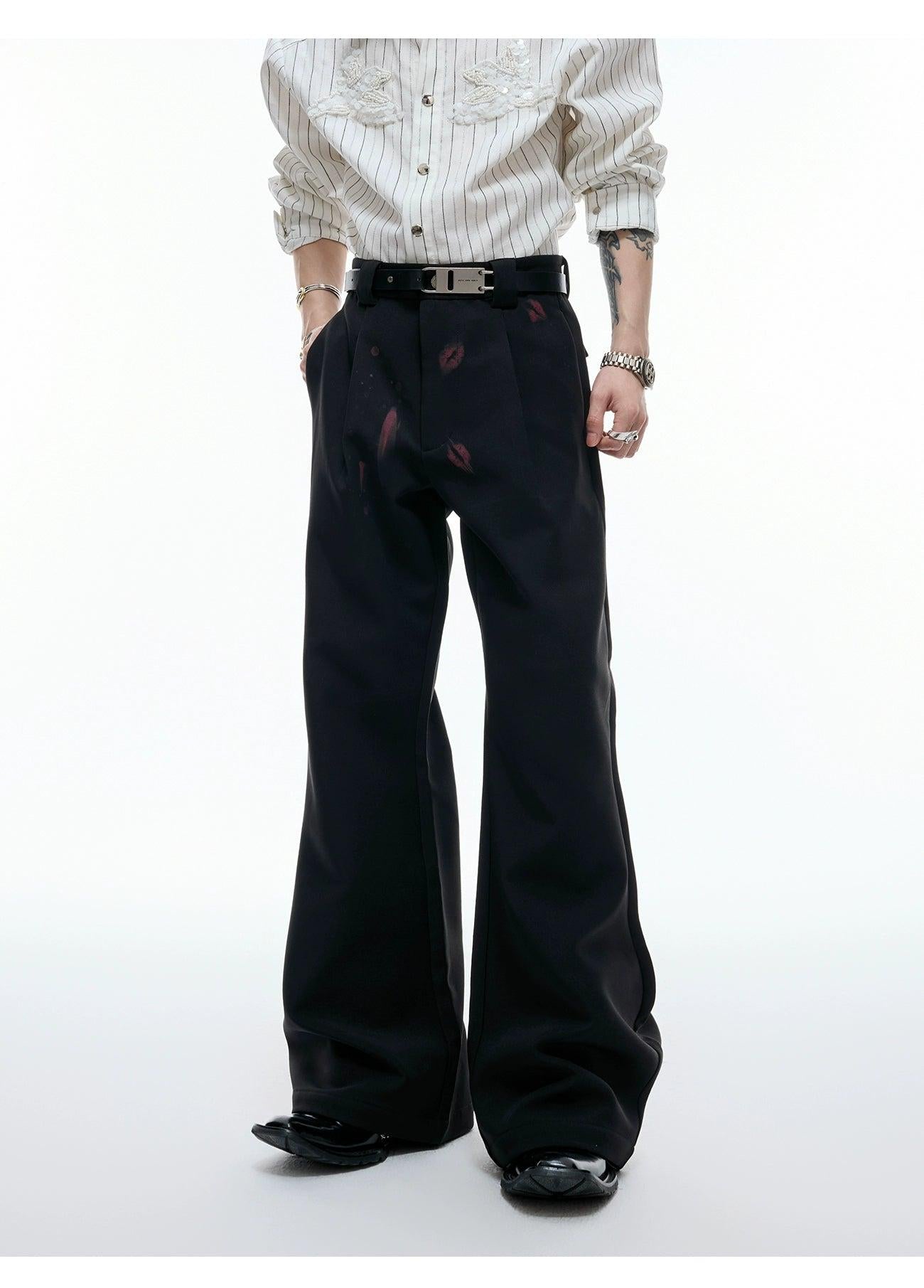 Pleated Lip Print Flared Trousers