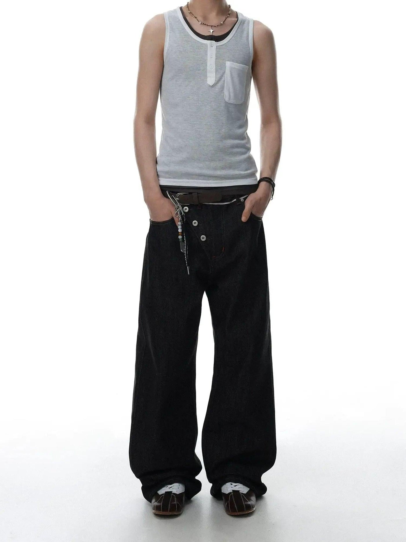 Buttoned Wide Leg Jeans