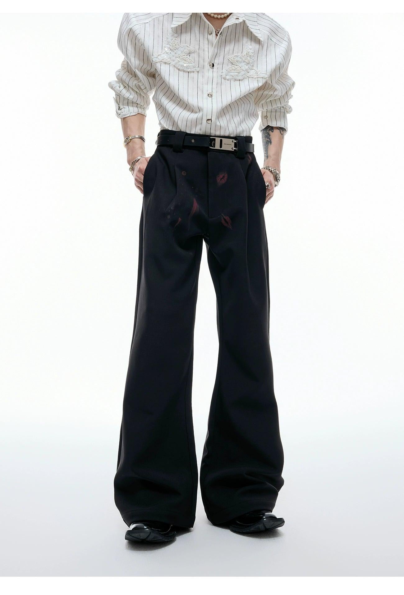 Pleated Lip Print Flared Trousers