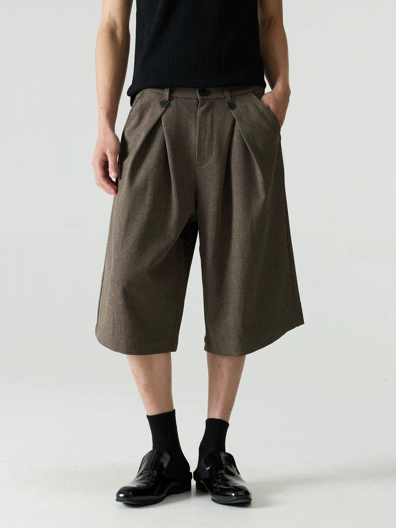 Buttoned Pleat Mid-Length Shorts