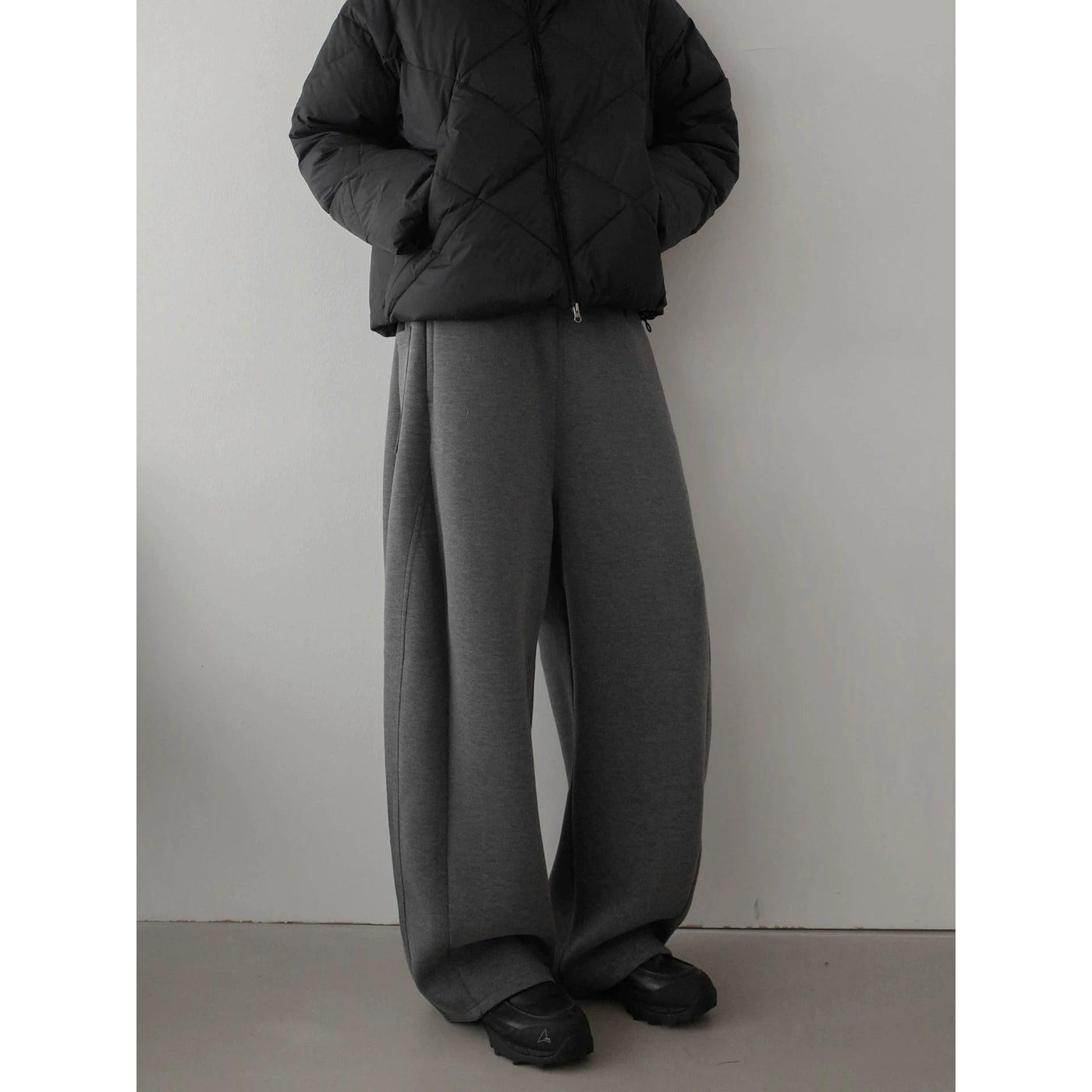 Structured Side Pocket Barrel Sweatpants