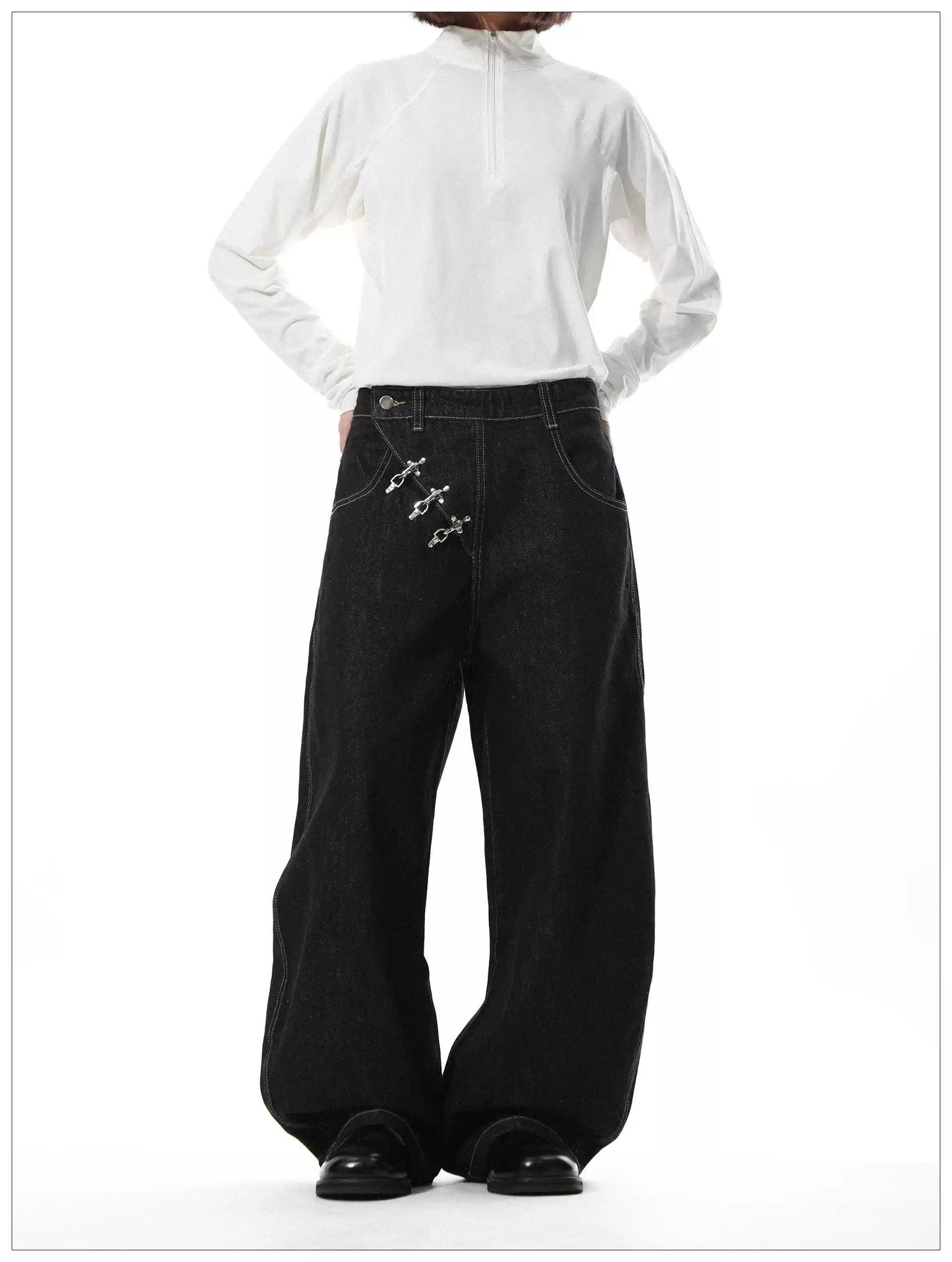 Side Fireman Clasp Barrel Jeans