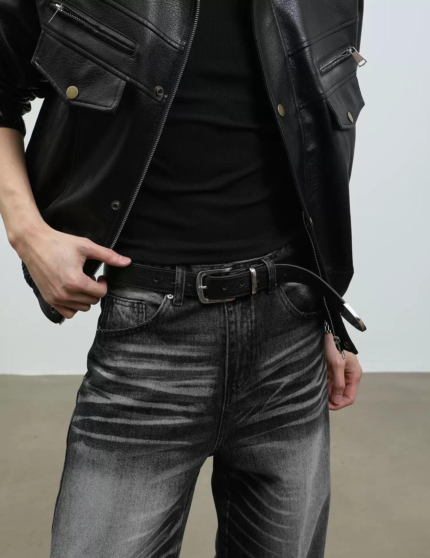 Textured D-Buckle Belt