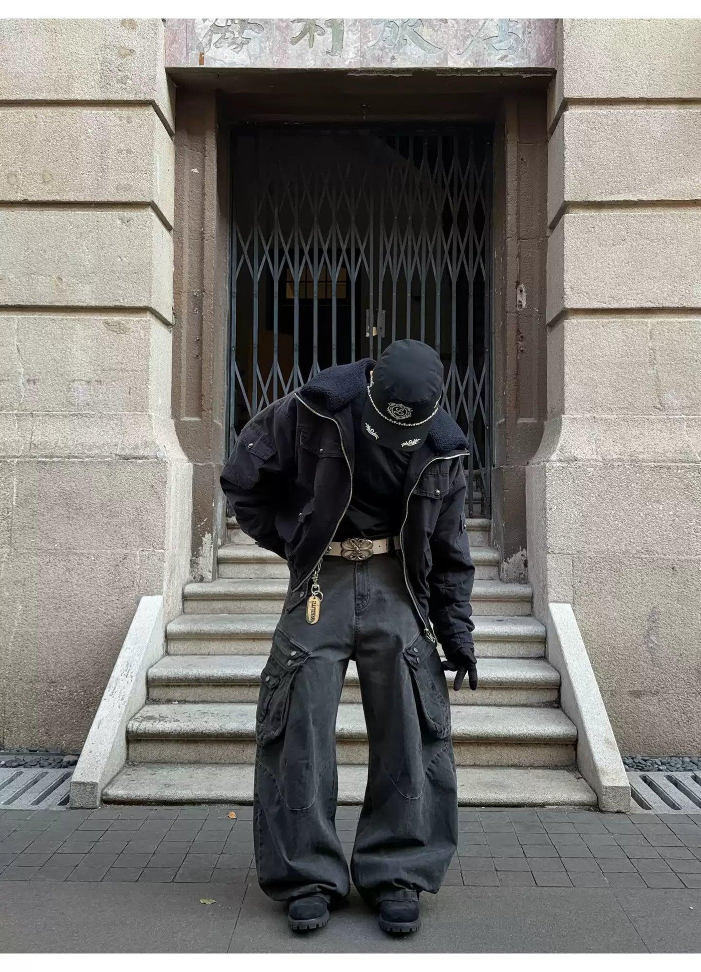 Oversized Pocket Pleats Cargo Pants