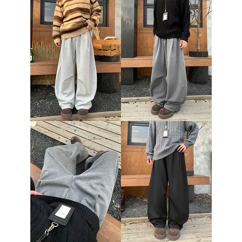 Pleated Loose Fit Sweatpants