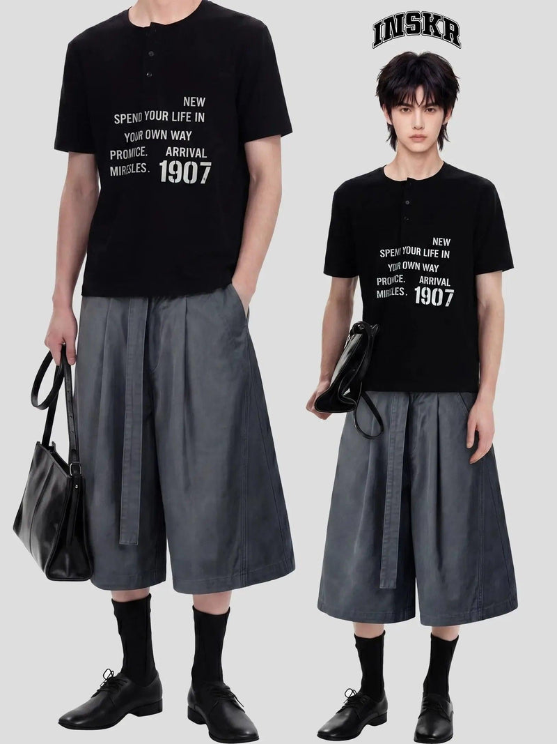 Distressed Pleated Cargo Shorts