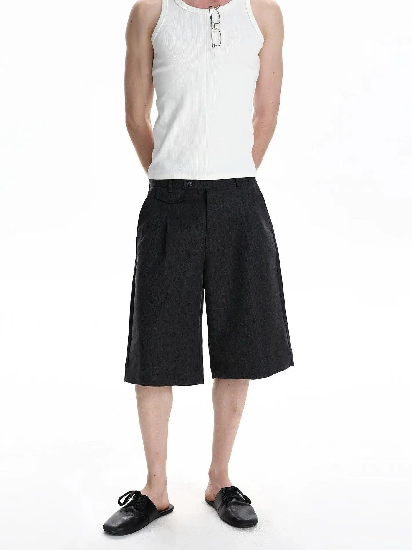 Clean Fit Tailored Shorts