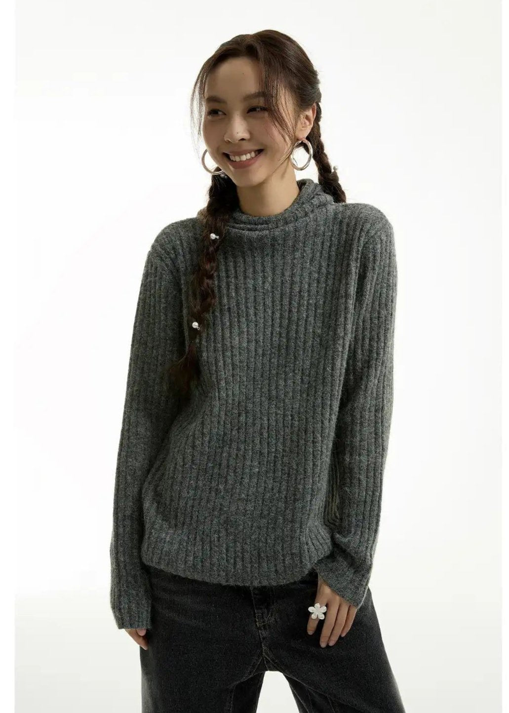 Ribbed Hooded Slim Sweater