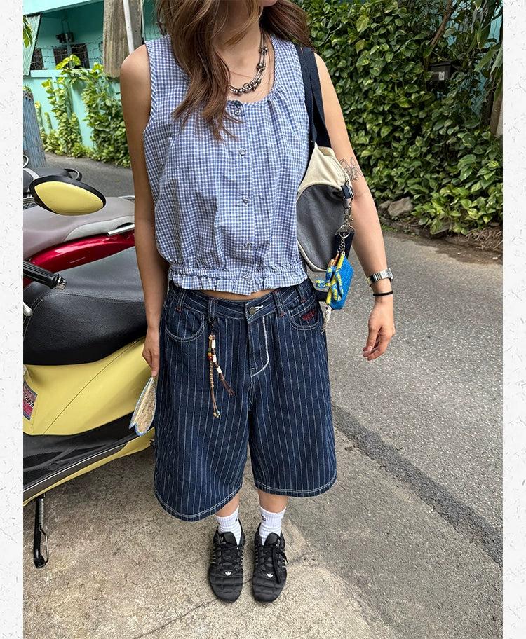 Striped Contrast Stitches Denim Shorts