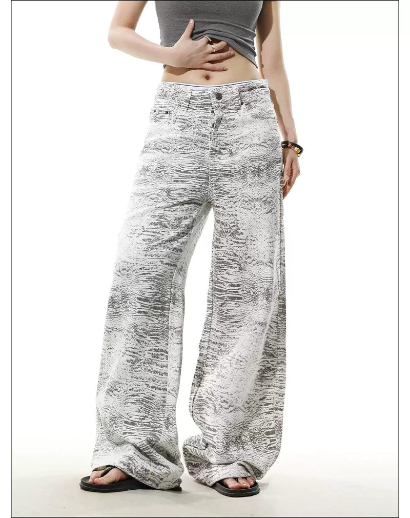 Patterned Buttoned Straight Leg Jeans
