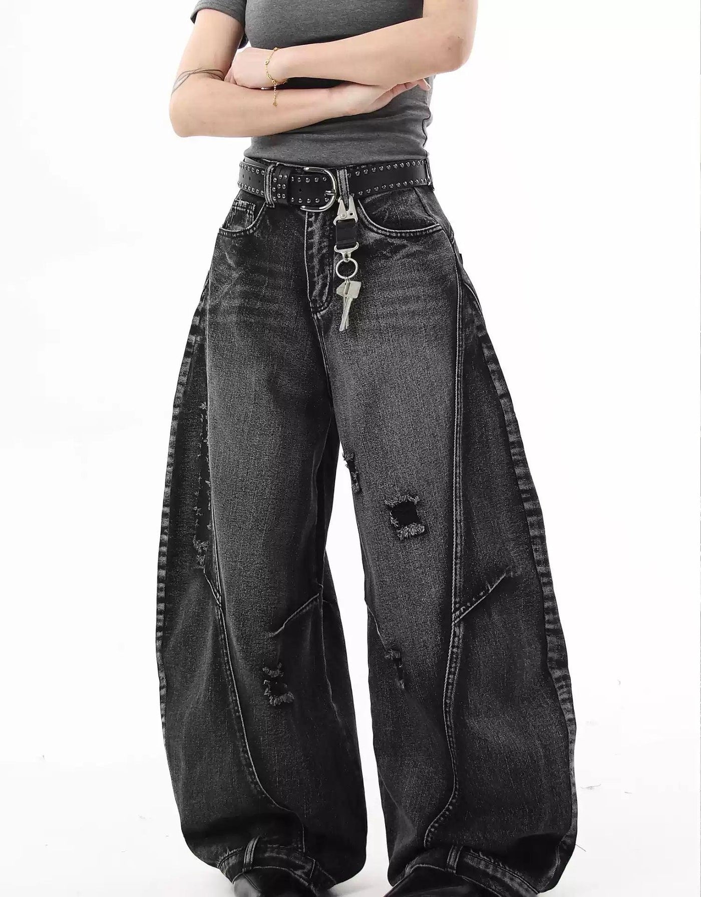 Distressed Spots Loose Jeans