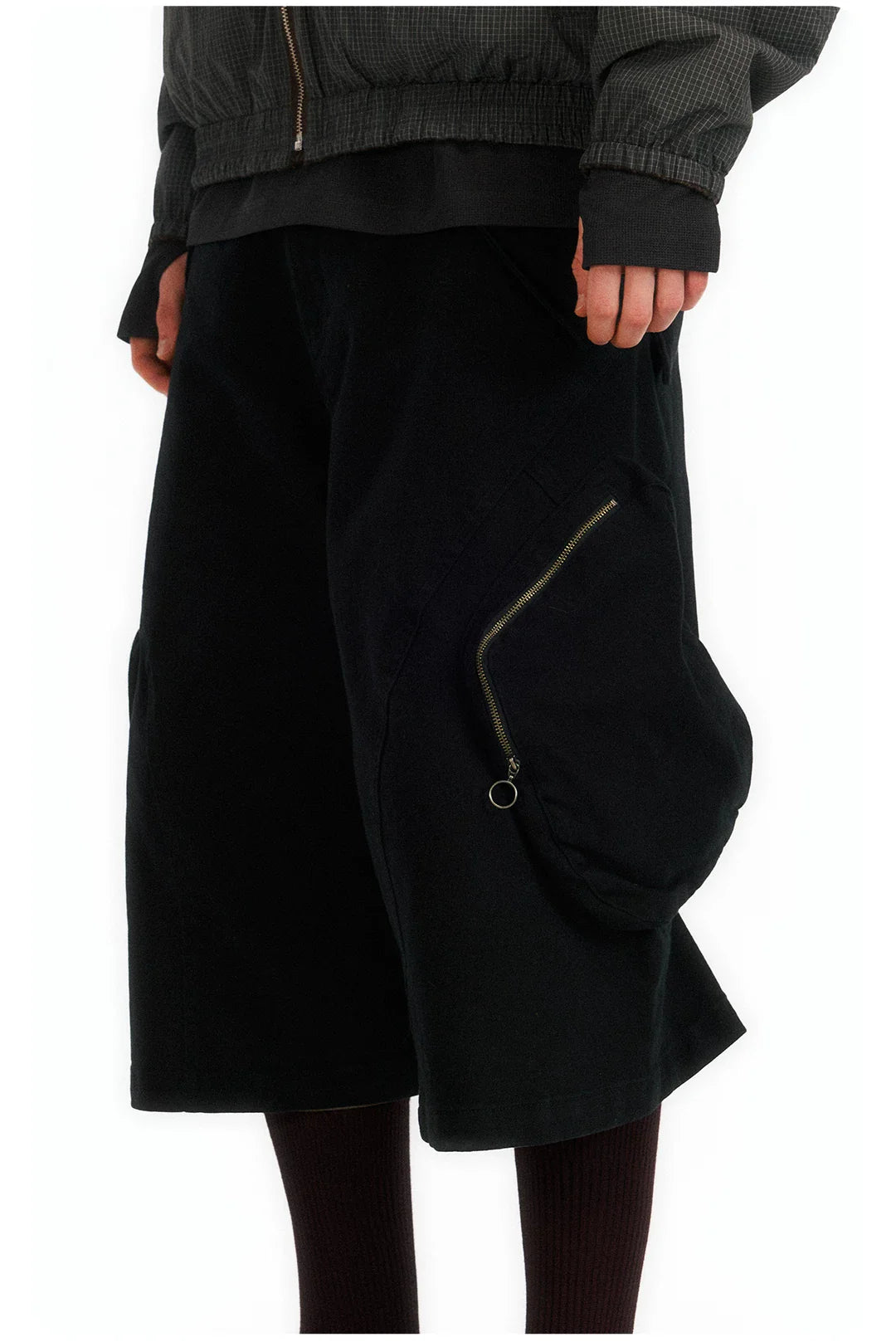Adjustable Length Embossed Pocket Shorts