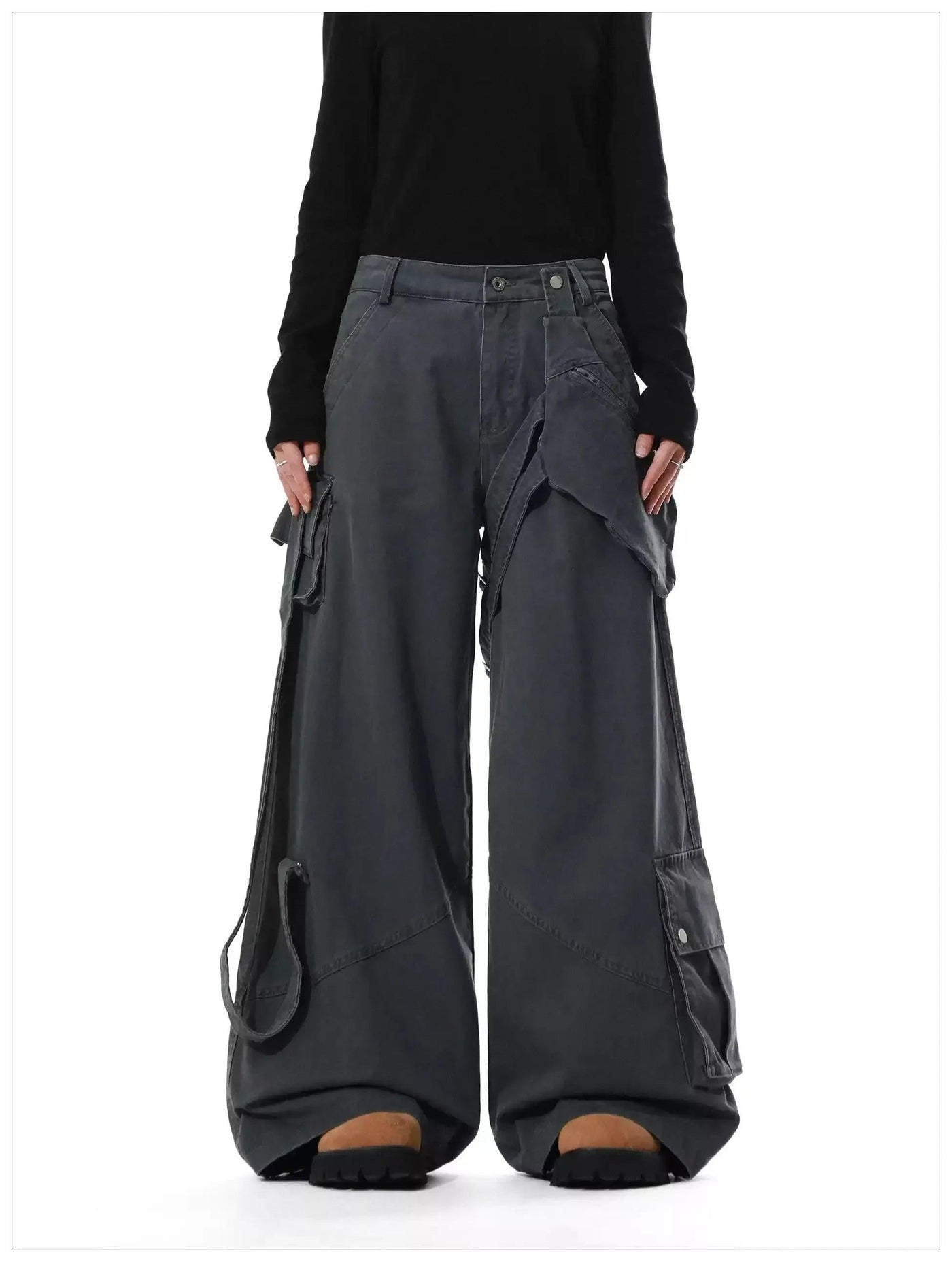 Strapped Pockets Wide Leg Jeans