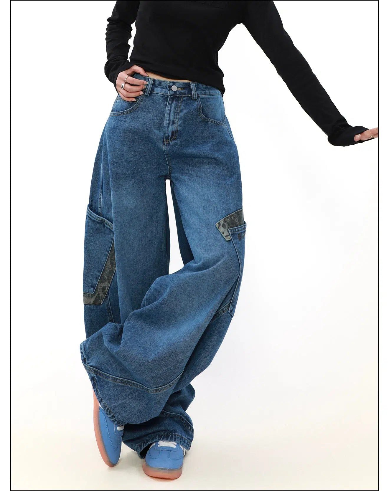 Multi-Pocket Leopard Print Baggy Jeans