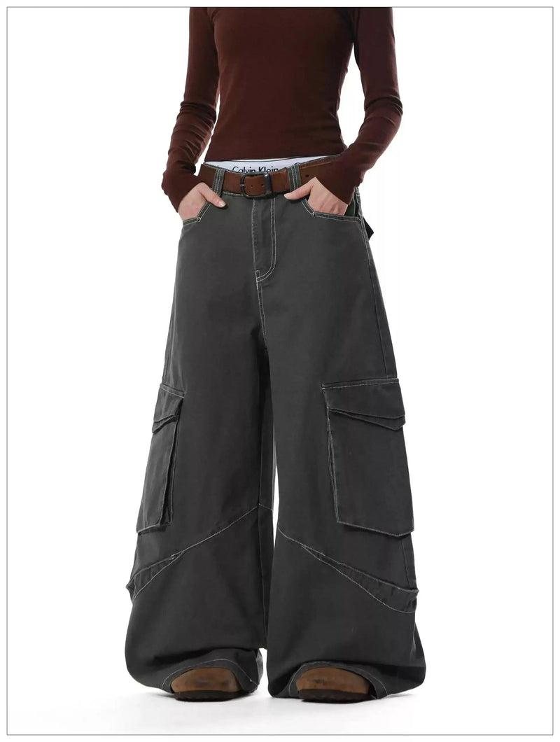 Stitch Outlined Cargo Wide Jeans
