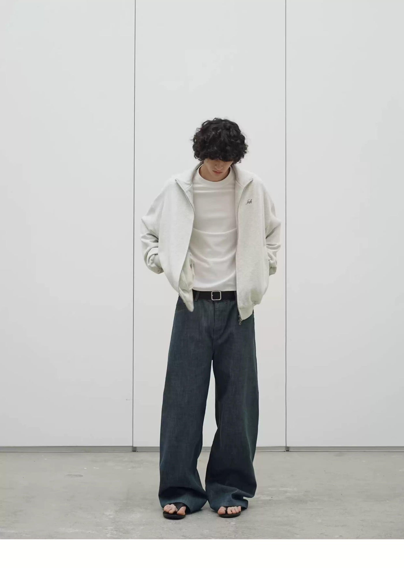 Wide Comfty Straight Leg Jeans