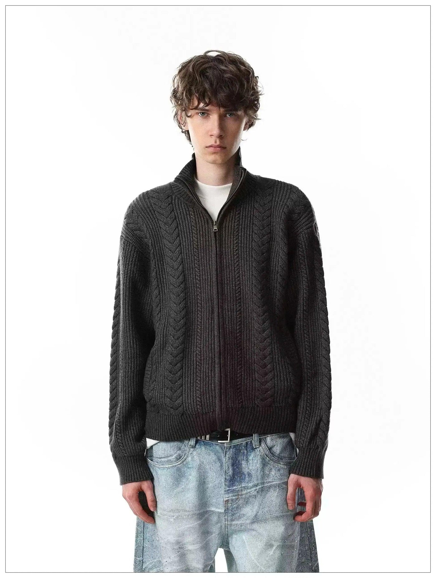 Pattern Knit Zipped Jacket