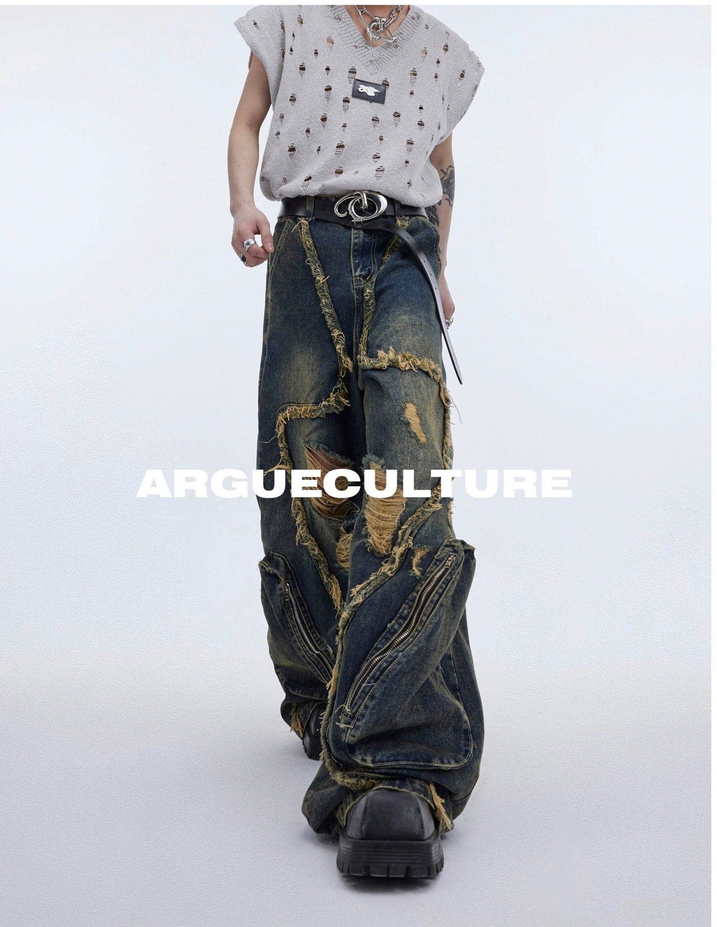 Frayed Seams Distressed Jeans