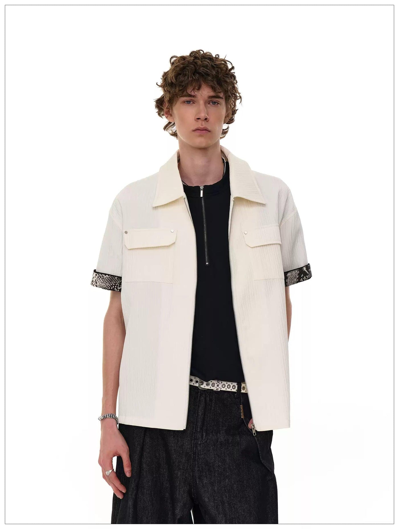 Flap Pockets Spliced Sleeve Zipped Shirt