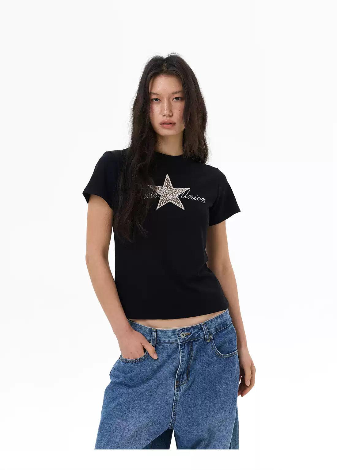 Rhinestoned Star S/S T-Shirt