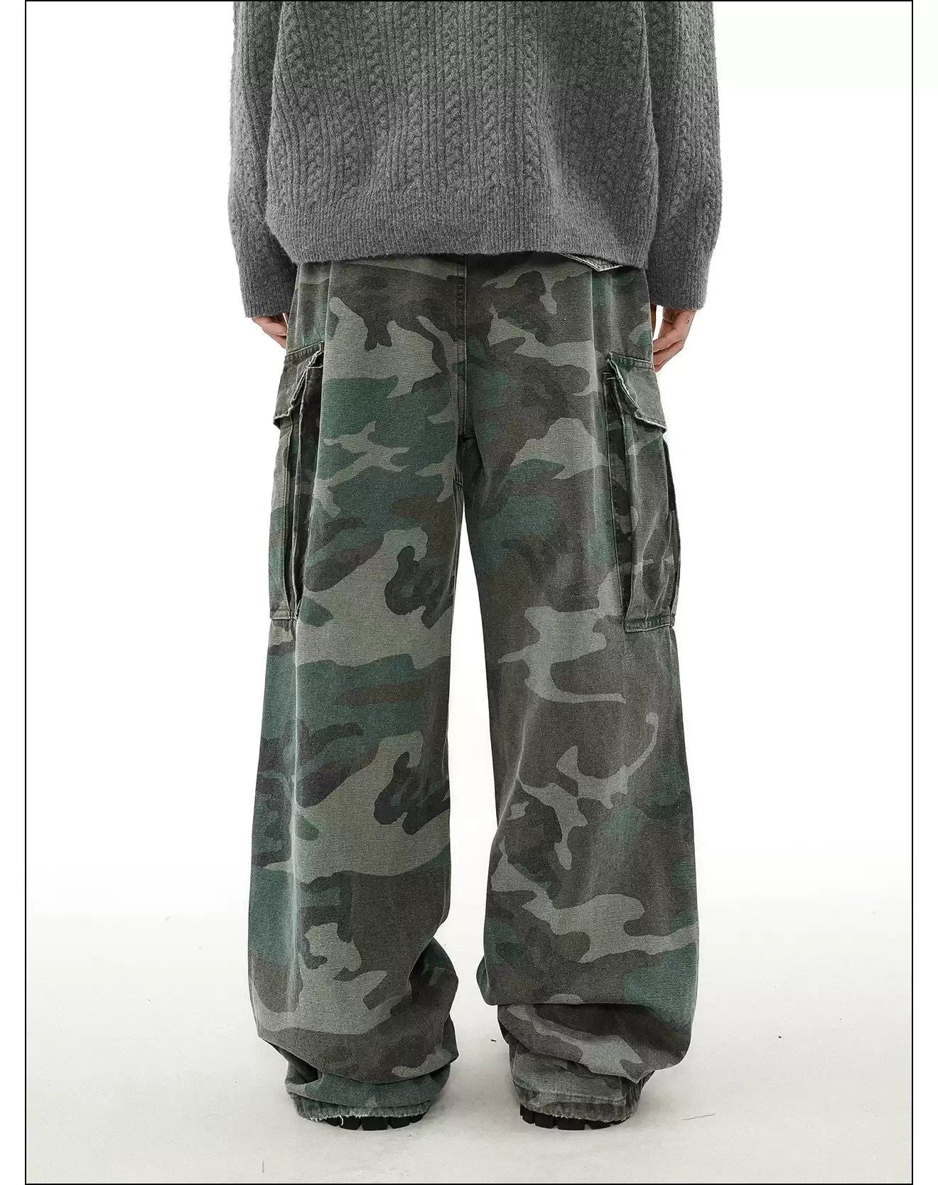 Camouflage Pattern Loose Jeans