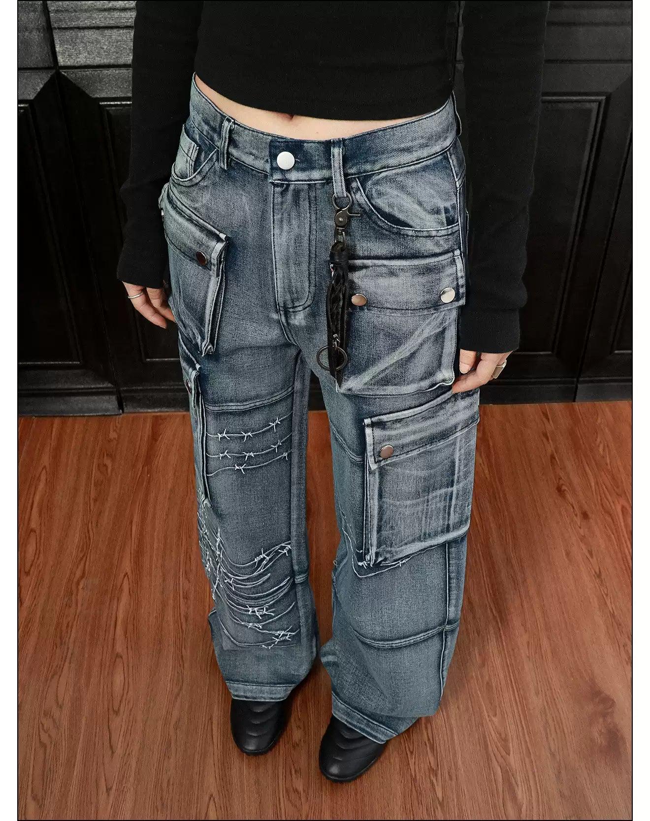 Washed Thorn Embroidery Cargo Jeans