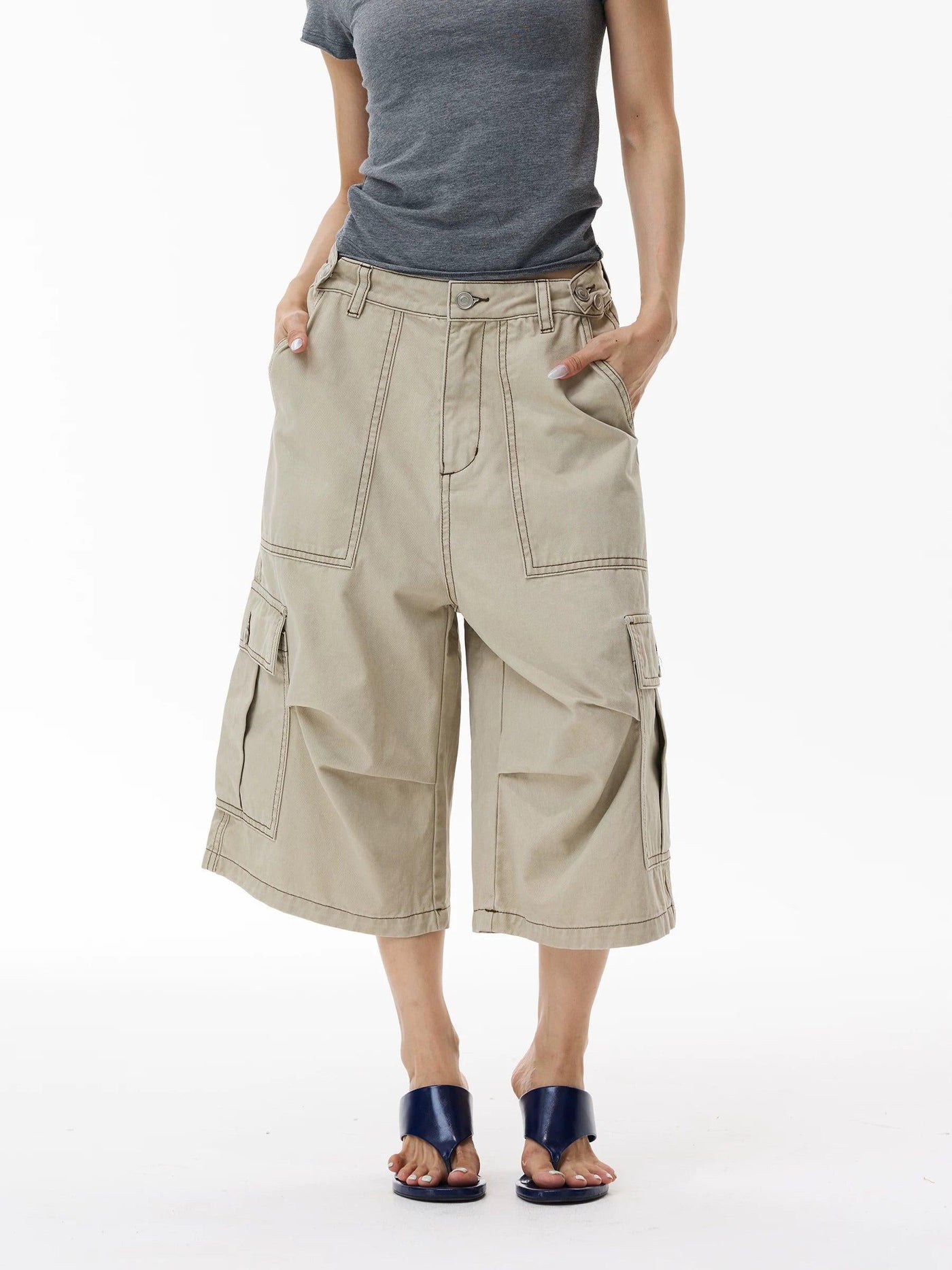 Multi-Pocket Streetwear Cargo Shorts