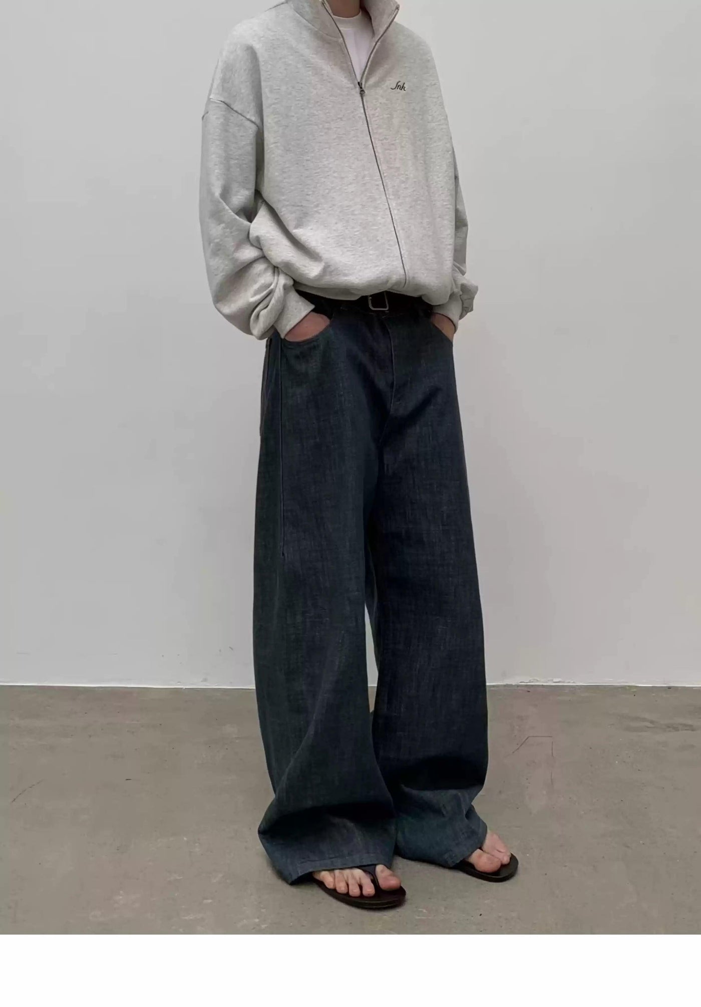 Wide Comfty Straight Leg Jeans