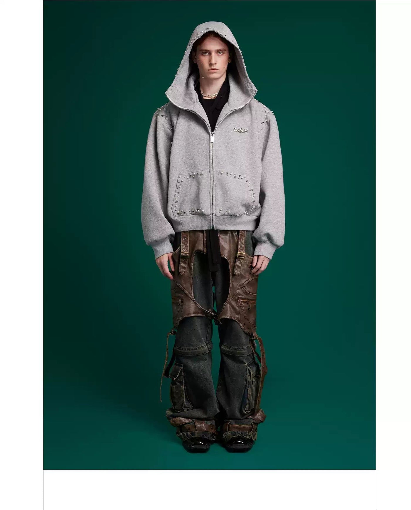 Pearled Outline Zipped Hoodie