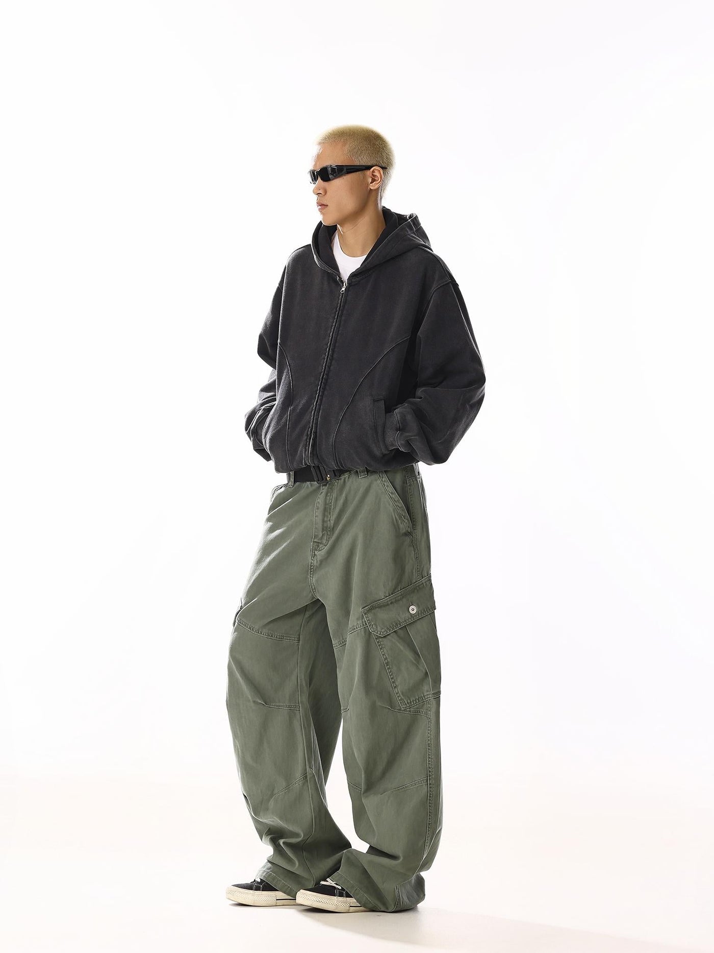 Washed Mid-Rise Loose Fit Cargo Pants