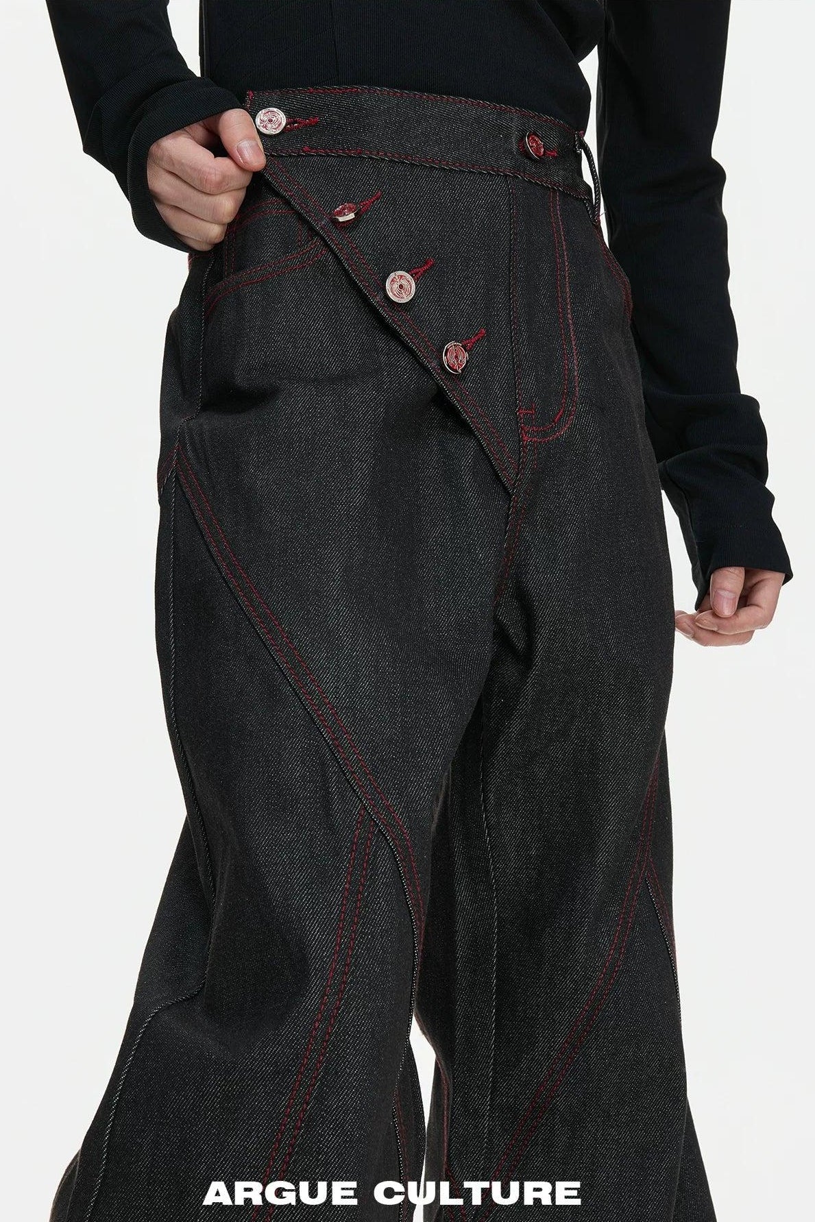 Side Buttoned Contrast Outlined Flared Jeans
