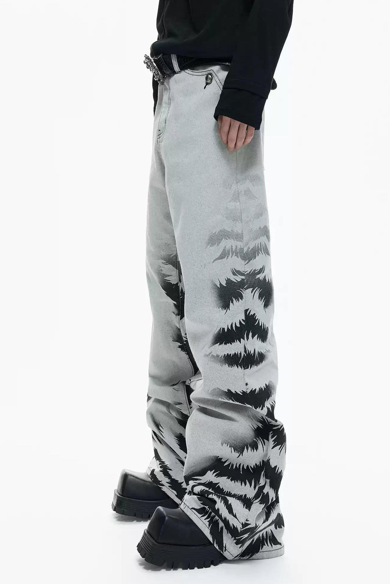 Washed Grunge Print Jeans