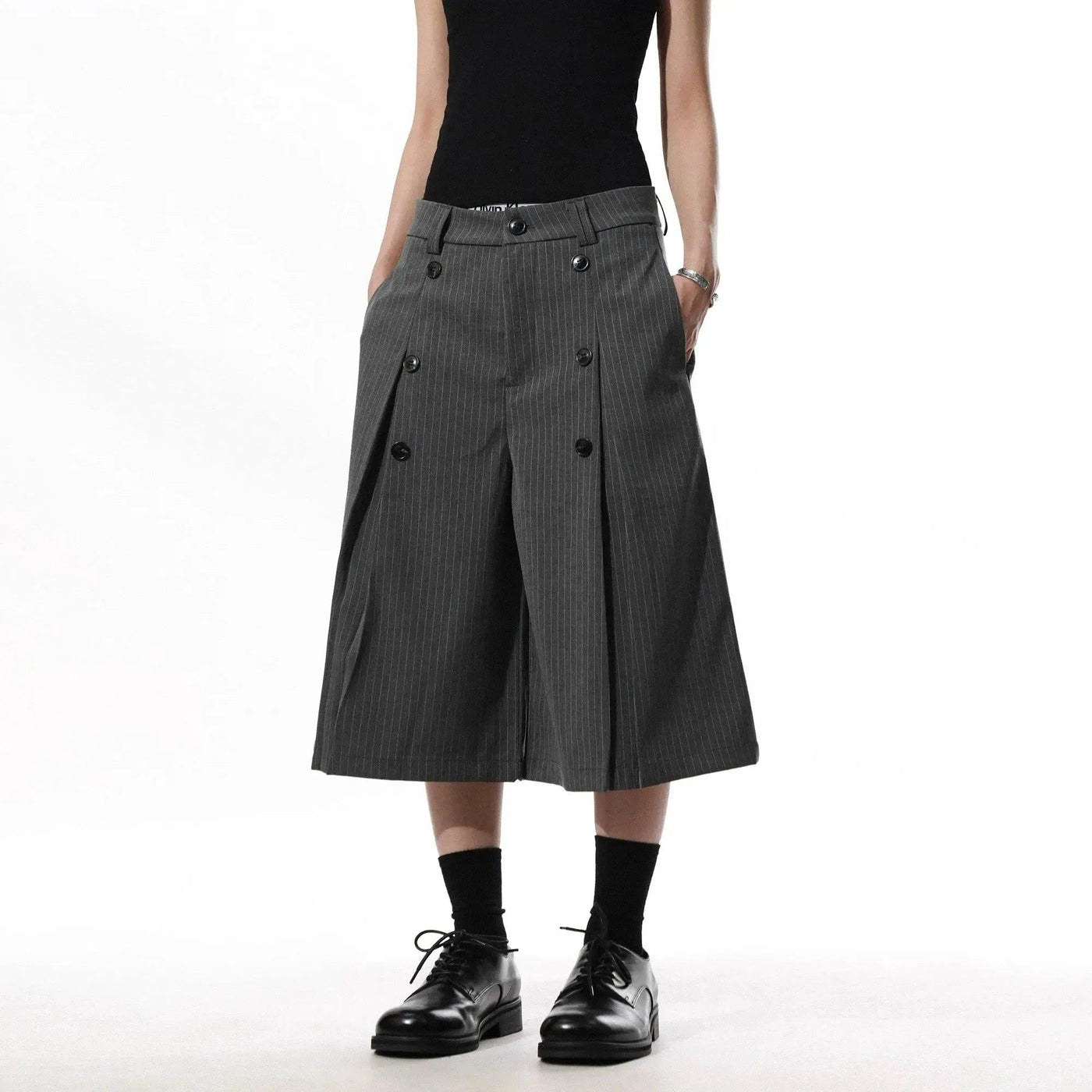 Buttoned Pleat Striped Wide Leg Shorts