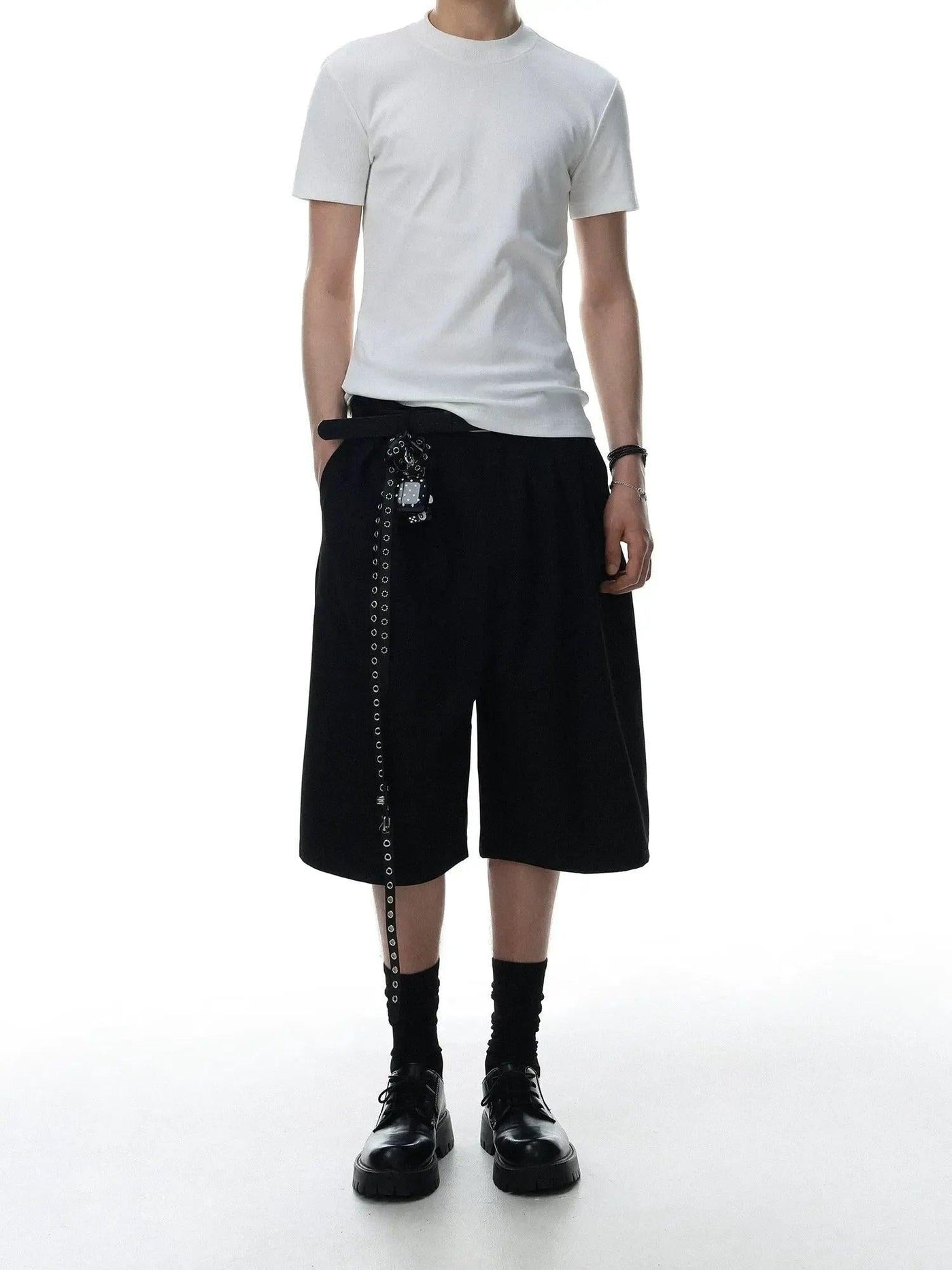 Boxy Fit Pleated Suit Shorts