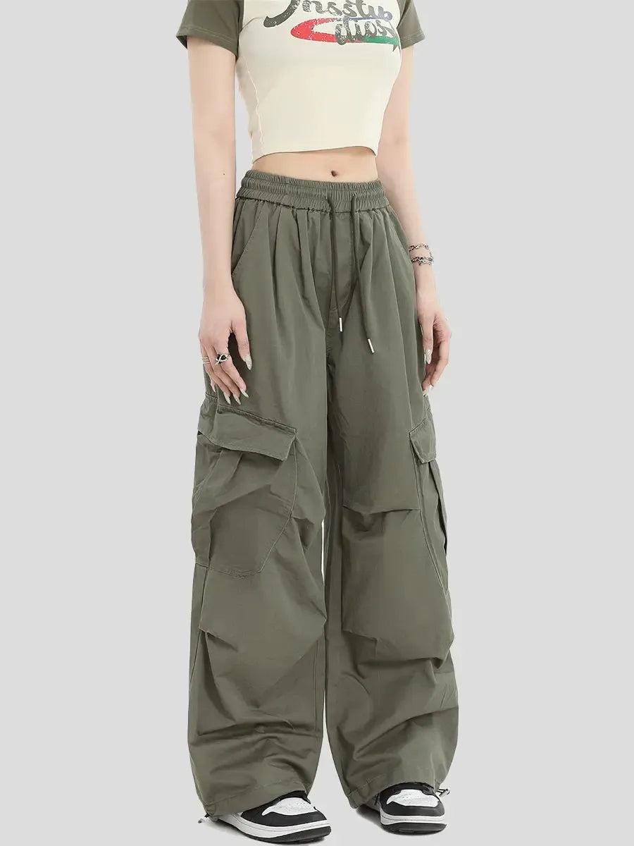 Pleated Multi-Pocket Cargo Pants