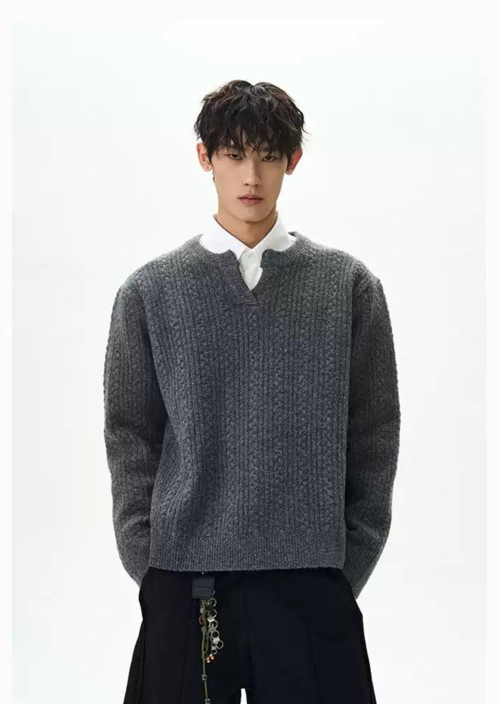 Minimal Neck Cut Patterned Sweater
