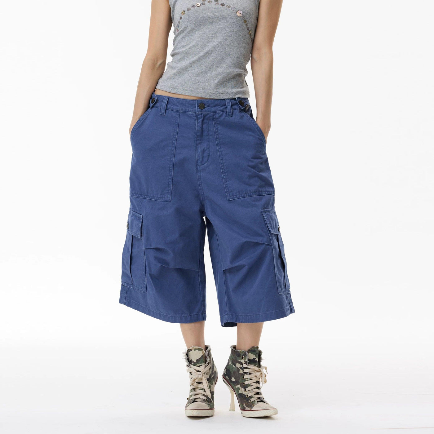 Multi-Pocket Streetwear Cargo Shorts